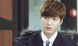 大师爆料李敏镐视频,揭秘明星背后的真实生活