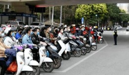 娱乐吃瓜酱电瓶车,娱乐吃瓜酱的趣味生活